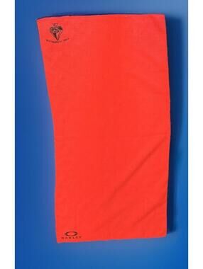 Oakley Towel Poker Red “The Gambler”